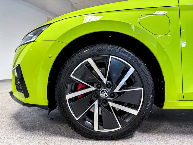 2022 SKODA OCTAVIA RS - 12