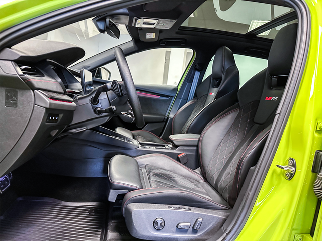 2022 SKODA OCTAVIA RS - 11