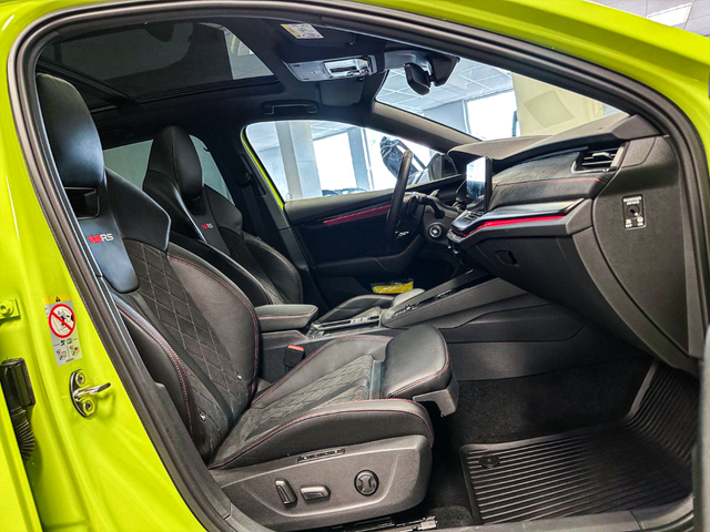 2022 SKODA OCTAVIA RS - 9