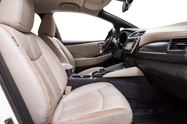 2019 NISSAN LEAF - 25