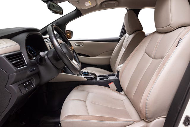 2019 NISSAN LEAF - 9