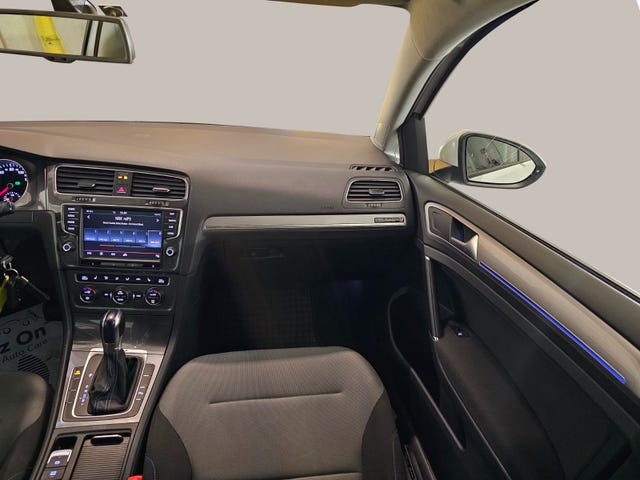 2015 VOLKSWAGEN GOLF - 16