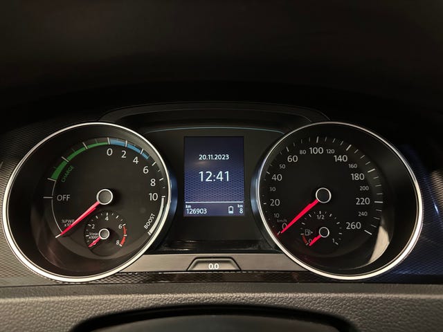 2015 VOLKSWAGEN GOLF - 10