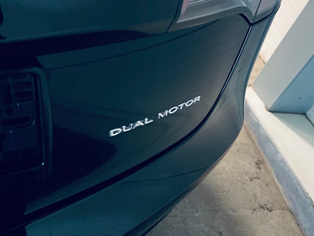 5YJ3E7EB4KF215953 2019 TESLA MODEL 3-4