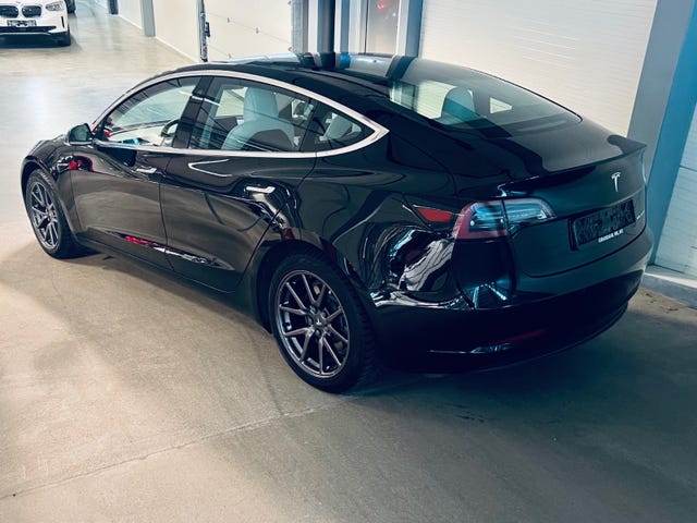 5YJ3E7EB4KF215953 2019 TESLA MODEL 3-2