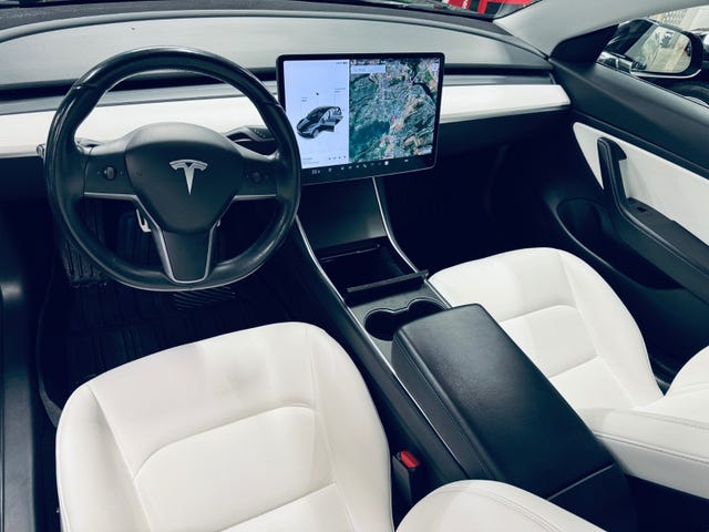 2019 TESLA MODEL 3 - 11