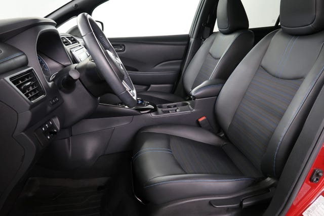 2019 NISSAN LEAF - 8