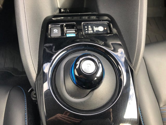 2019 NISSAN LEAF - 18