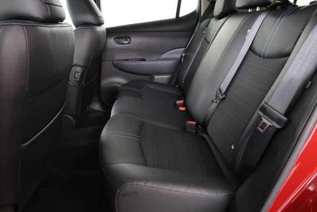 2019 NISSAN LEAF - 9