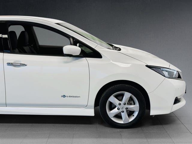 2019 NISSAN LEAF - 9