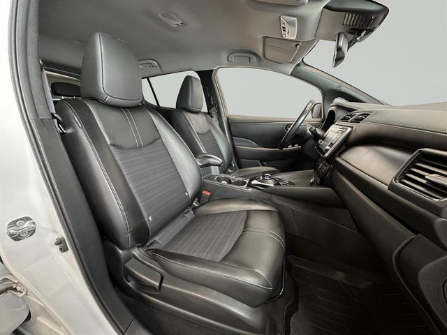 2019 NISSAN LEAF - 18