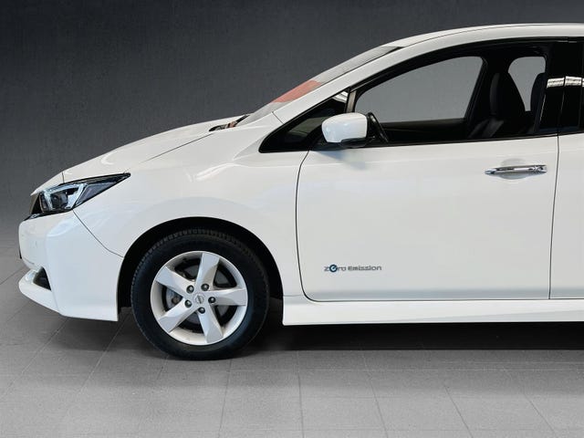 SJNFAAZE1U0053218 2019 NISSAN LEAF-4