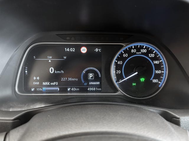 2019 NISSAN LEAF - 34