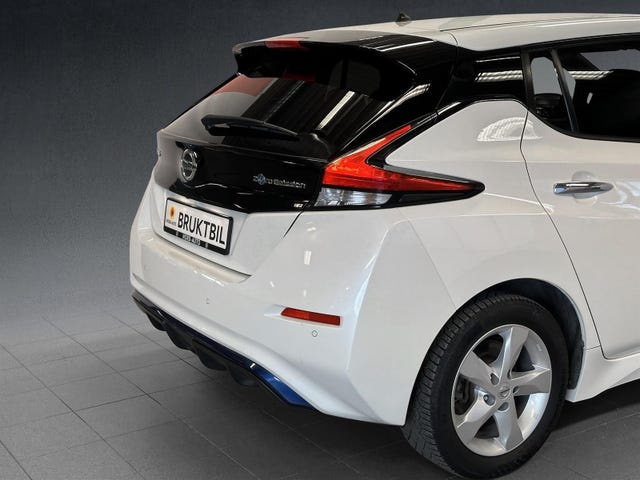 2019 NISSAN LEAF - 11