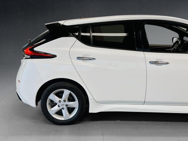 2019 NISSAN LEAF - 8