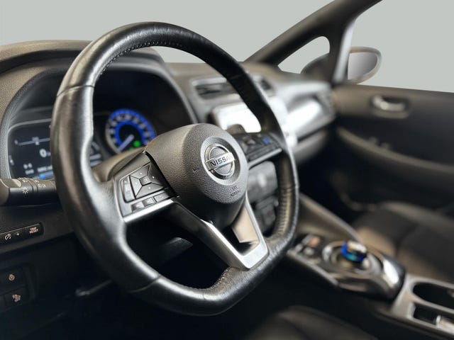 2019 NISSAN LEAF - 15