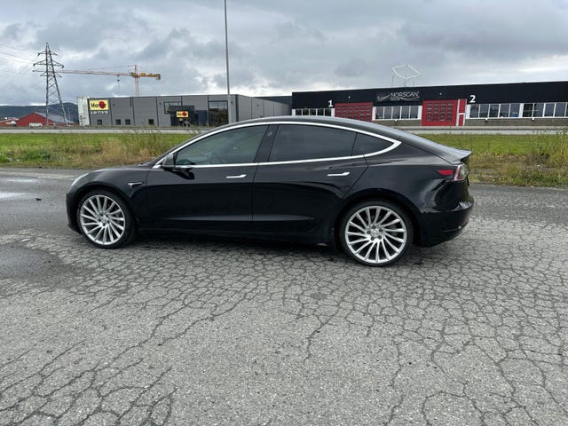 2019 TESLA MODEL 3 - 8
