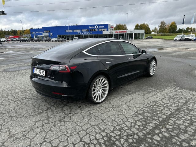 5YJ3E7EB7KF233654 2019 TESLA MODEL 3-4