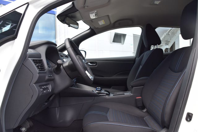2019 NISSAN LEAF - 12