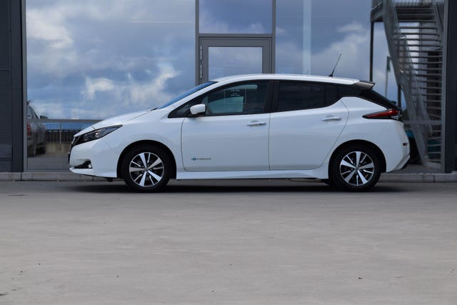 2019 NISSAN LEAF - 11