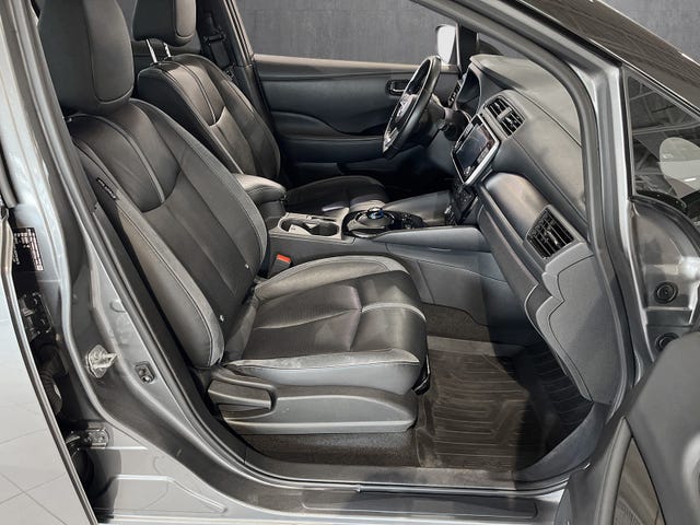 2019 NISSAN LEAF - 15