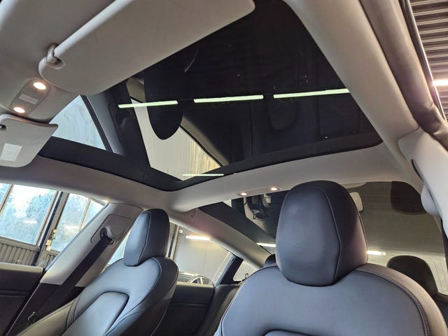 2019 TESLA MODEL 3 - 24
