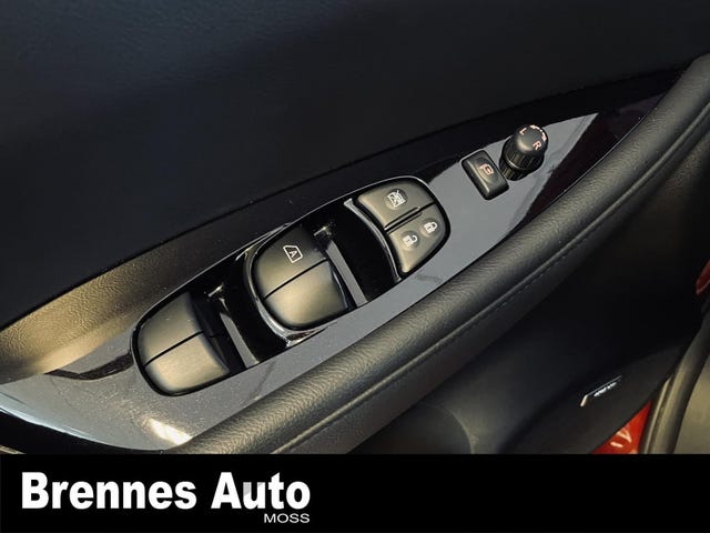 2019 NISSAN LEAF - 26