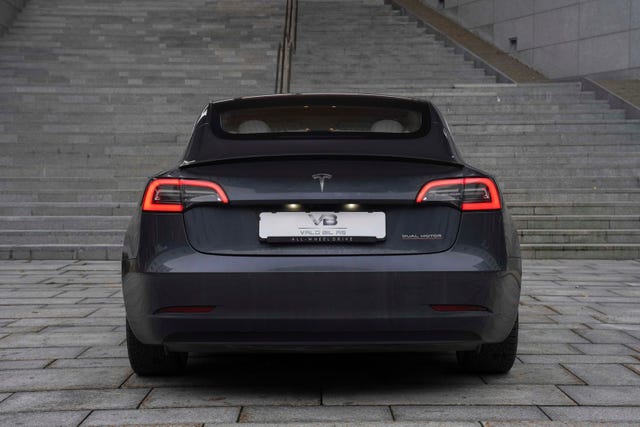2019 TESLA MODEL 3 - 9