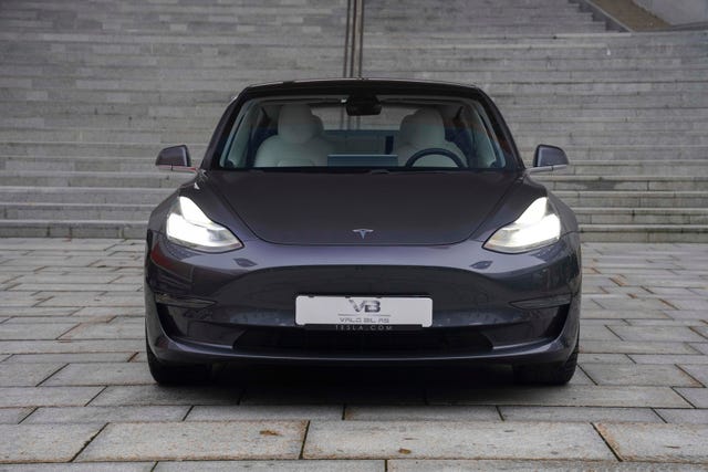 5YJ3E7EB5KF198449 2019 TESLA MODEL 3-4