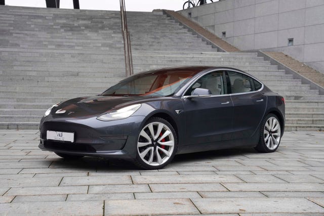 5YJ3E7EB5KF198449 2019 TESLA MODEL 3-1
