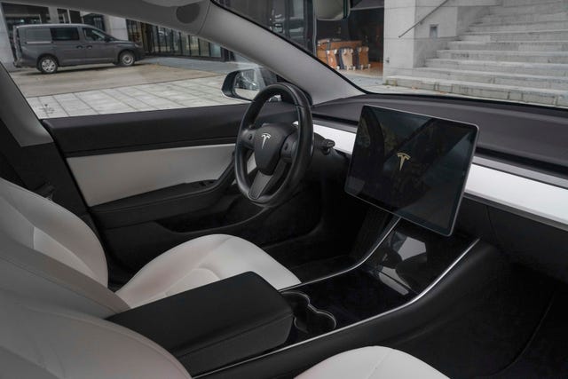 2019 TESLA MODEL 3 - 22