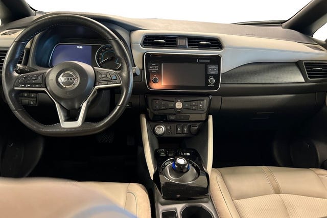 2019 NISSAN LEAF - 9