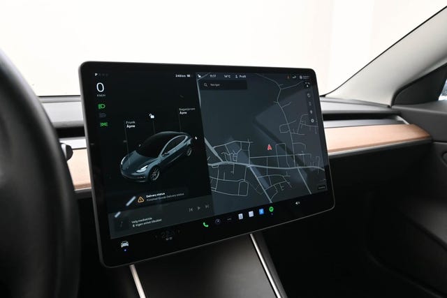 2019 TESLA MODEL 3 - 19