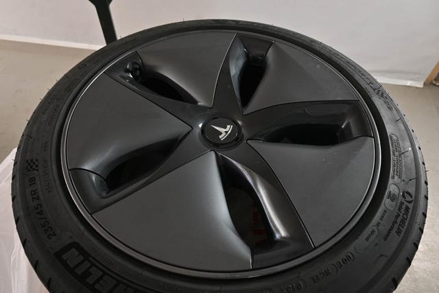 2019 TESLA MODEL 3 - 36