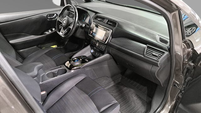 2019 NISSAN LEAF - 16