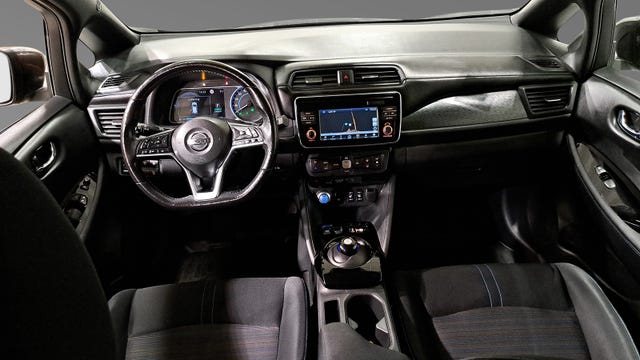2019 NISSAN LEAF - 8