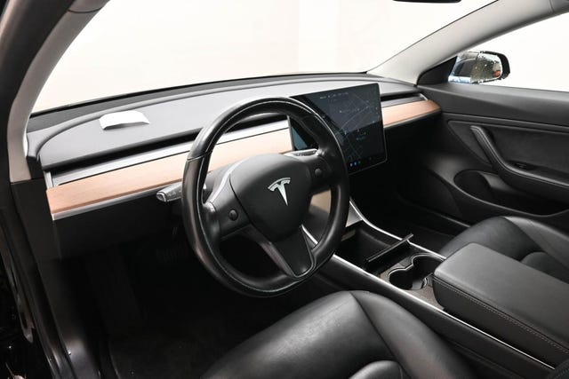 2019 TESLA MODEL 3 - 12