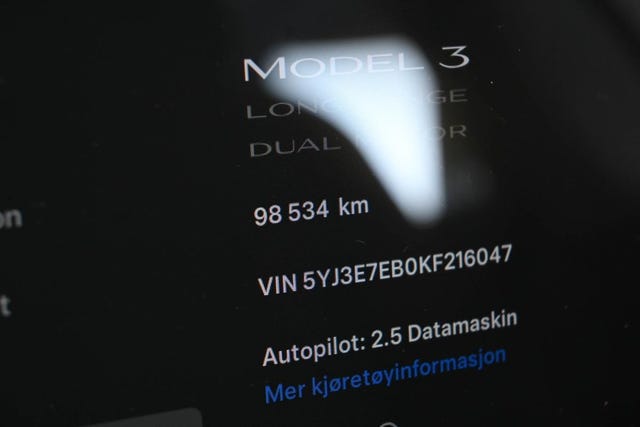 2019 TESLA MODEL 3 - 24