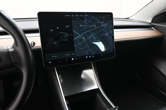 2019 TESLA MODEL 3 - 18