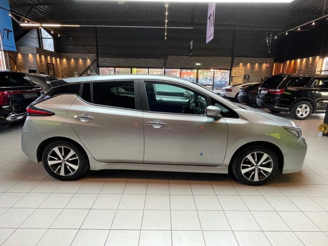 SJNFAAZE1U0046154 2019 NISSAN LEAF-5