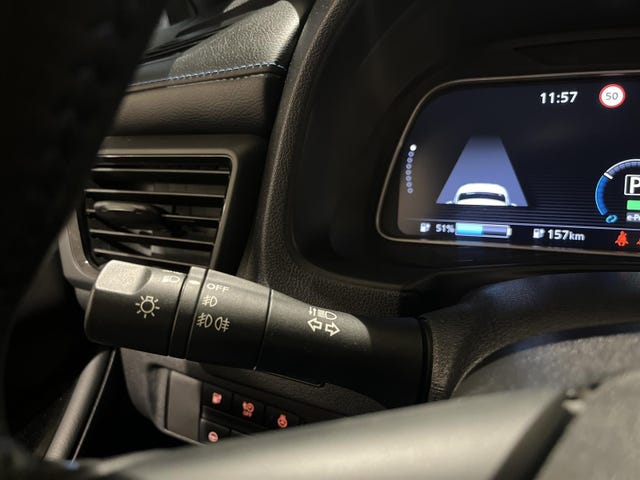 2019 NISSAN LEAF - 15