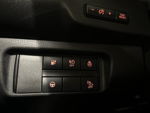2019 NISSAN LEAF - 16