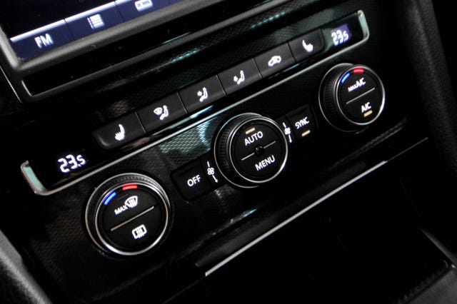 2015 VOLKSWAGEN GOLF - 20