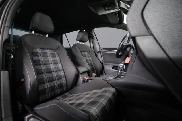 2015 VOLKSWAGEN GOLF - 11