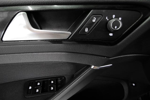 2015 VOLKSWAGEN GOLF - 16