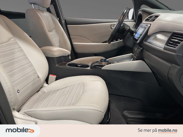 2019 NISSAN LEAF - 17