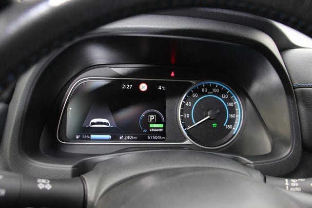2019 NISSAN LEAF - 16