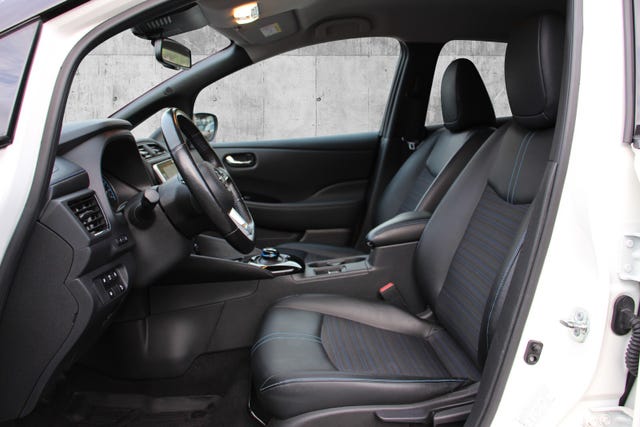 2019 NISSAN LEAF - 10