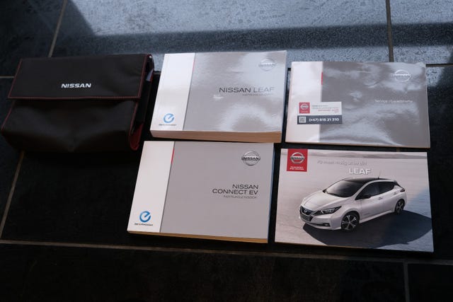 2019 NISSAN LEAF - 27