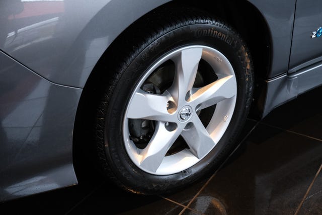 SJNFAAZE1U0054049 2019 NISSAN LEAF-2